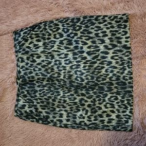 Women's size 4 Lepord print skirt